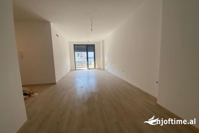 Shtepi ne shitje 2+1 ne Tirane - 175,000 Euro