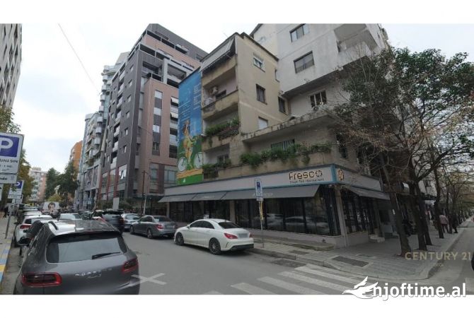 Ambient biznesi me qera 3+1 ne Tirane - 1,400 Euro