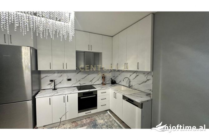 Shtepi me qera 2+1 ne Tirane - 600 Euro