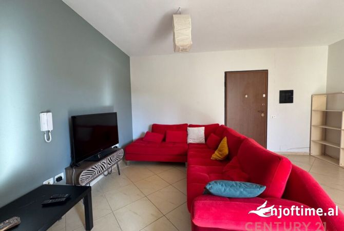 Shtepi me qera 2+1 ne Tirane - 550 Euro