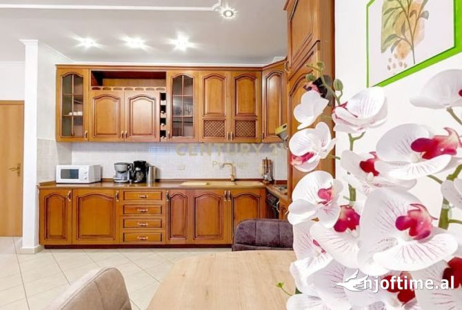 Shtepi me qera 2+1 ne Tirane - 700 Euro