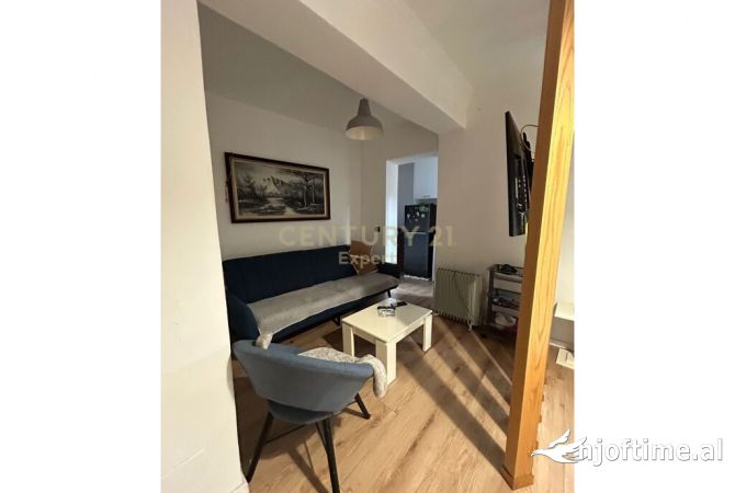Shtepi me qera Garsoniere ne Tirane - 550 Euro