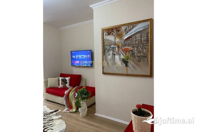 Shtepi me qera 1+1 ne Tirane - 700 Euro