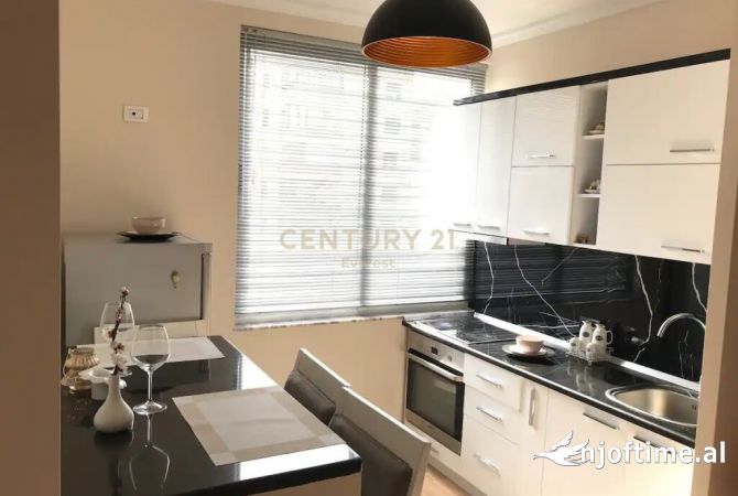Shtepi me qera 1+1 ne Tirane - 700 Euro