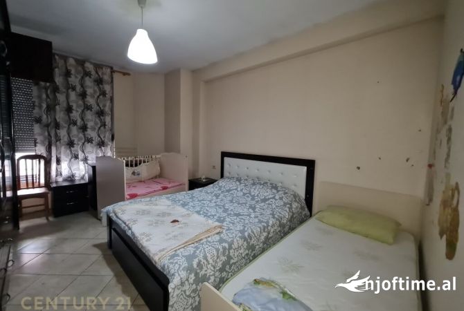 Shtepi me qera 2+1 ne Tirane - 500 Euro