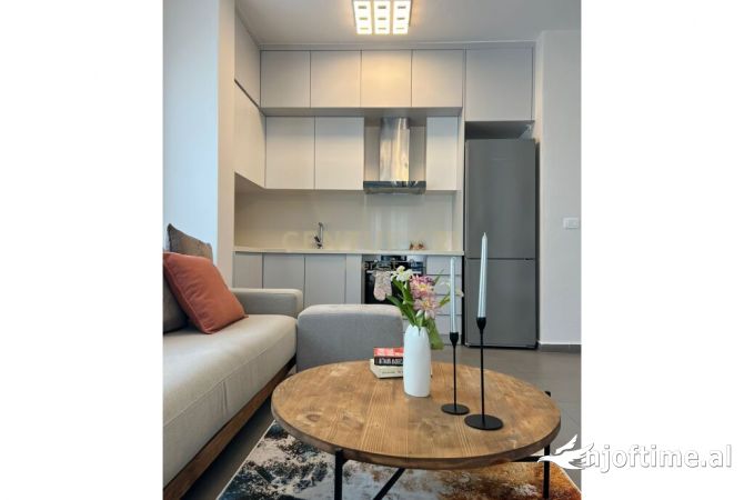 Shtepi me qera 1+1 ne Tirane - 1,100 Euro