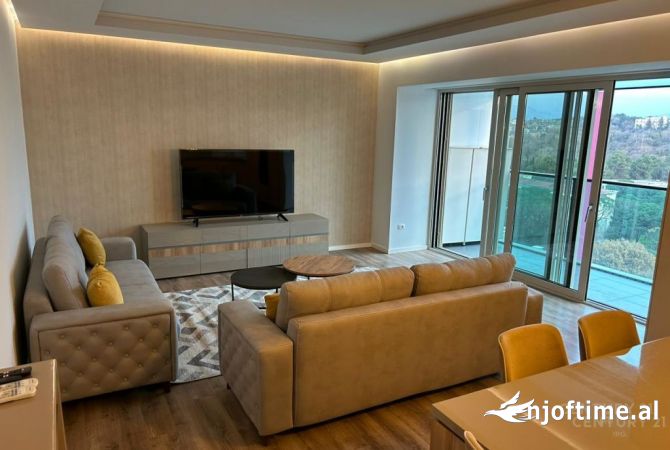 Shtepi me qera 2+1 ne Tirane - 1,800 Euro