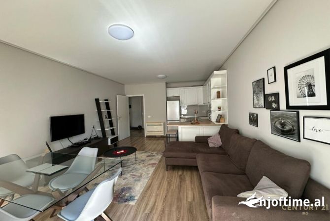 Shtepi me qera 2+1 ne Tirane - 800 Euro
