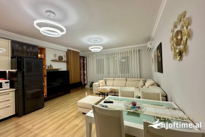 Shtepi ne shitje 2+1 ne Tirane - 200,000 Euro