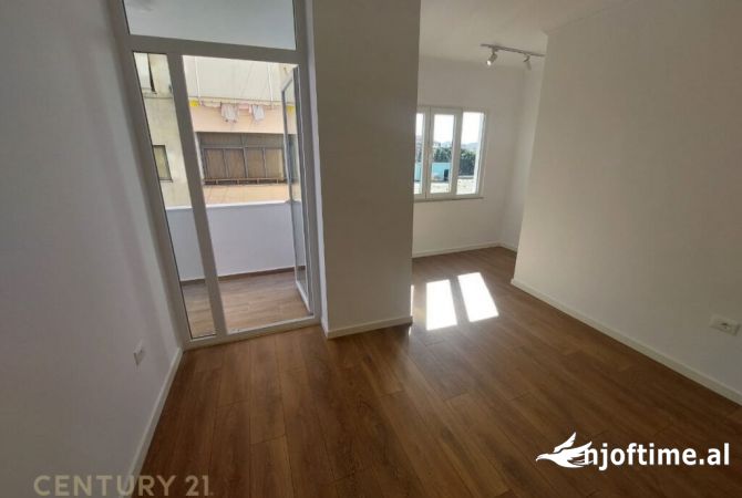 Shtepi ne shitje 2+1 ne Tirane - 185,000 Euro