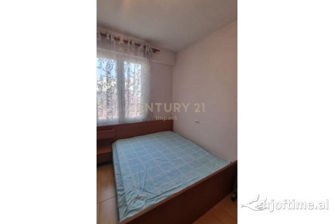Shtepi me qera 2+1 ne Tirane - 700 Euro