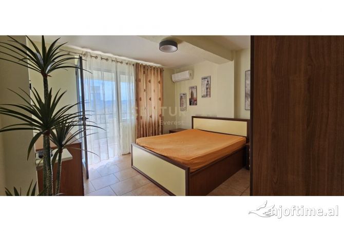 Shtepi me qera 2+1 ne Tirane - 650 Euro