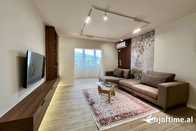 Shtepi me qera 2+1 ne Tirane - 650 Euro