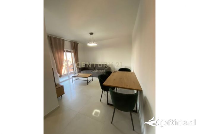 Shtepi me qera 2+1 ne Tirane - 600 Euro