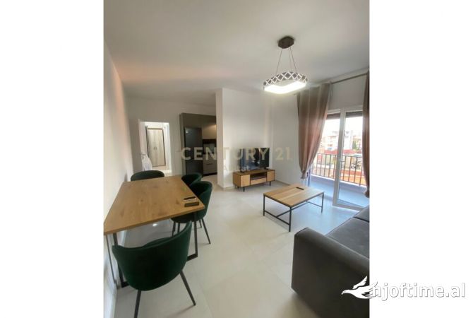Shtepi me qera 2+1 ne Tirane - 600 Euro