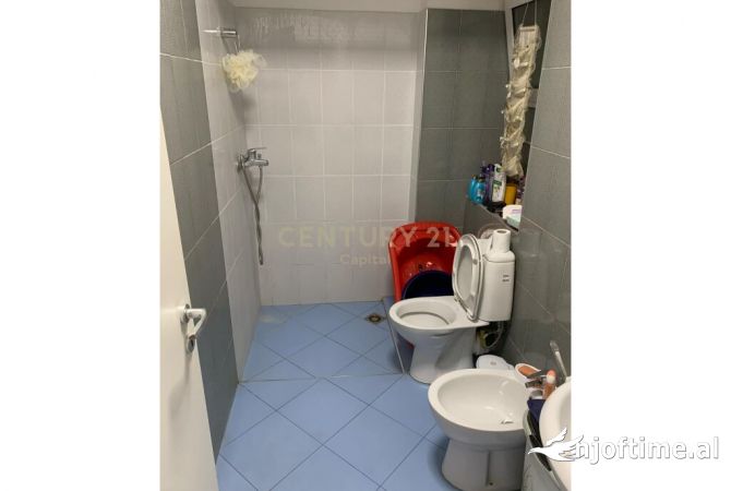 Shtepi me qera Apartament ne Tirane, 1+1, Mobilimi E mobiluar, Pagesa 500  Euro.