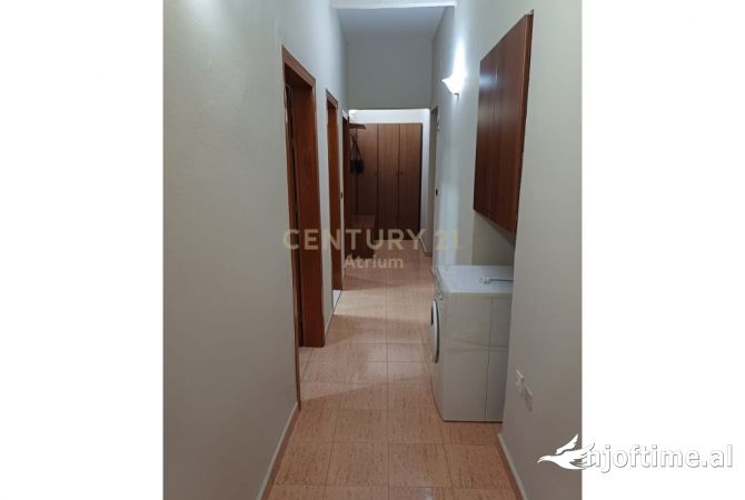 Shtepi me qera Apartament ne Tirane, 2+1, Mobilimi E mobiluar, Pagesa 700  Euro.