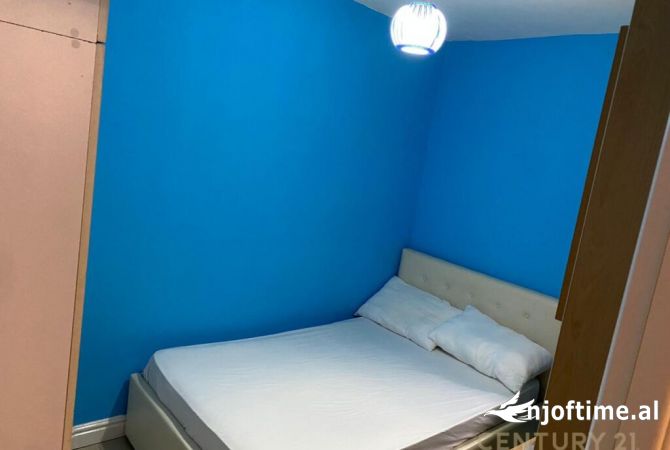 Shtepi me qera Apartament ne Tirane, 4+1, Mobilimi E mobiluar, Pagesa 800  Euro.
