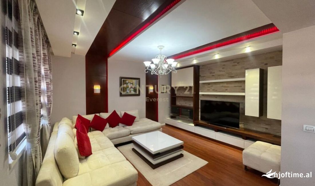 Shtepi me qera Apartament ne Tirane, 2+1, Mobilimi E mobiluar, Pagesa 900  Euro.