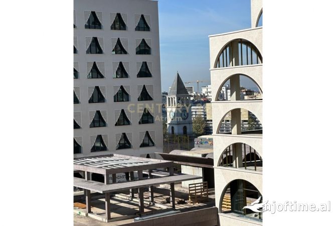 JAPIM ME QIRA APARTAMENT 3+1+2 TEK TORRE DRINI PER ZYRA/BANIM!