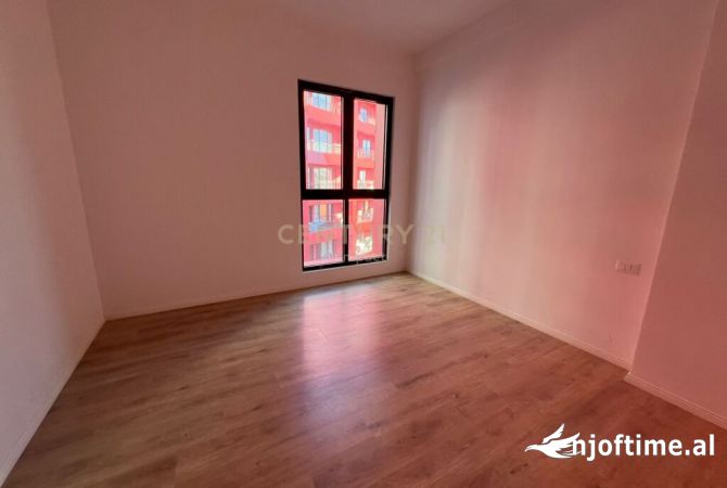 JAPIM ME QIRA APARTAMENT 3+1+2, KOMPLEKSI ARLIS "FARMACIA 10"