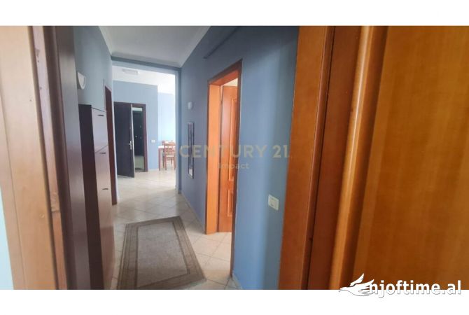 Shtepi me qera Apartament ne Tirane, 2+1, Mobilimi E mobiluar, Pagesa 1,100  Euro.