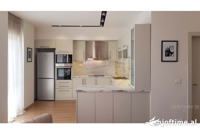 Shtepi ne shitje Apartament ne Tirane, 2+1, Mobilimi E mobiluar, Pagesa 208,000  Euro.