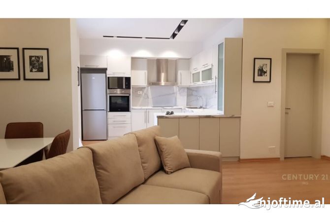 Shtepi ne shitje Apartament ne Tirane, 2+1, Mobilimi E mobiluar, Pagesa 208,000  Euro.