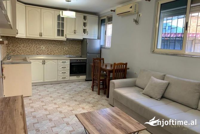 Shtepi me qera 1+1 ne Tirane - 400 Euro