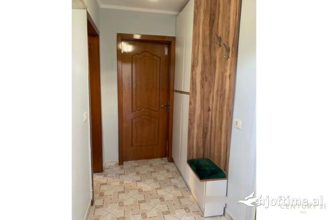 Shtepi me qera Apartament ne Tirane, 1+1, Mobilimi E mobiluar, Pagesa 400  Euro.