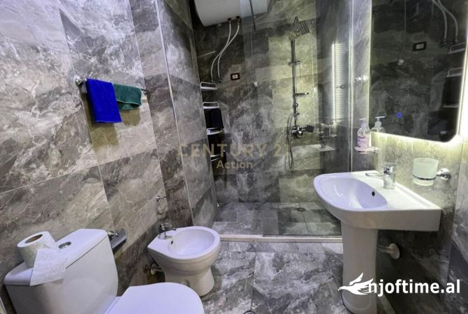 Shtepi me qera Apartament ne Tirane, 2+1, Mobilimi E mobiluar, Pagesa 600  Euro.