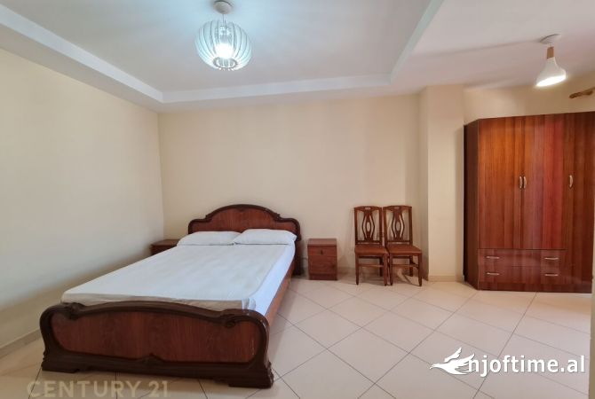 Shtepi me qera Apartament ne Tirane, 2+1, Mobilimi E mobiluar, Pagesa 500  Euro.