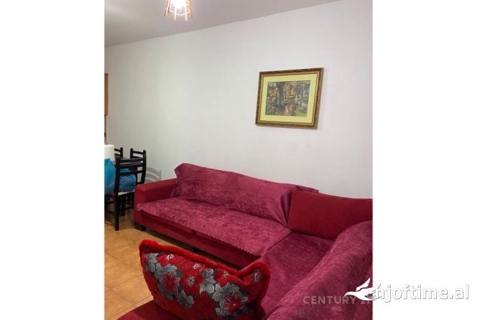 Shtepi me qera 1+1 ne Tirane - 550 Euro
