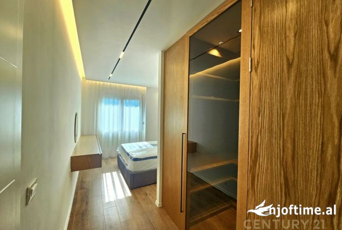 Shtepi me qera Apartament ne Tirane, 2+1, Mobilimi E mobiluar, Pagesa 1,300  Euro.