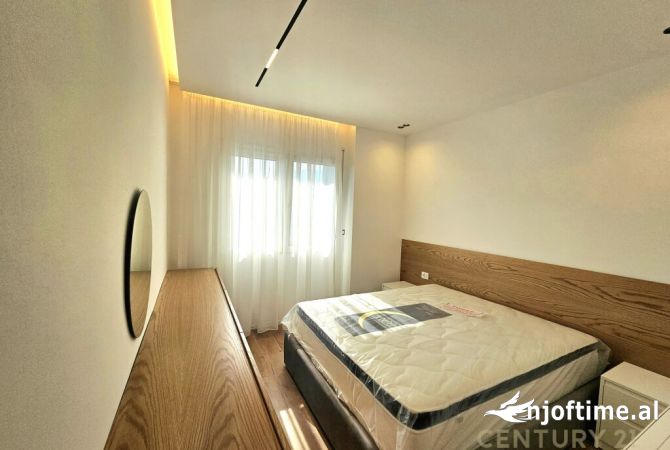 Shtepi me qera Apartament ne Tirane, 2+1, Mobilimi E mobiluar, Pagesa 1,300  Euro.