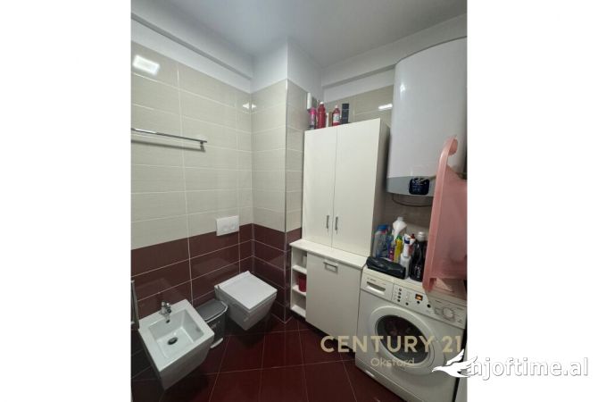 Shtepi me qera Apartament ne Tirane, 1+1, Mobilimi E mobiluar, Pagesa 750  Euro.