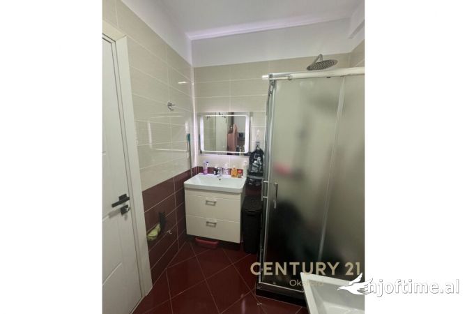 Shtepi me qera Apartament ne Tirane, 1+1, Mobilimi E mobiluar, Pagesa 750  Euro.