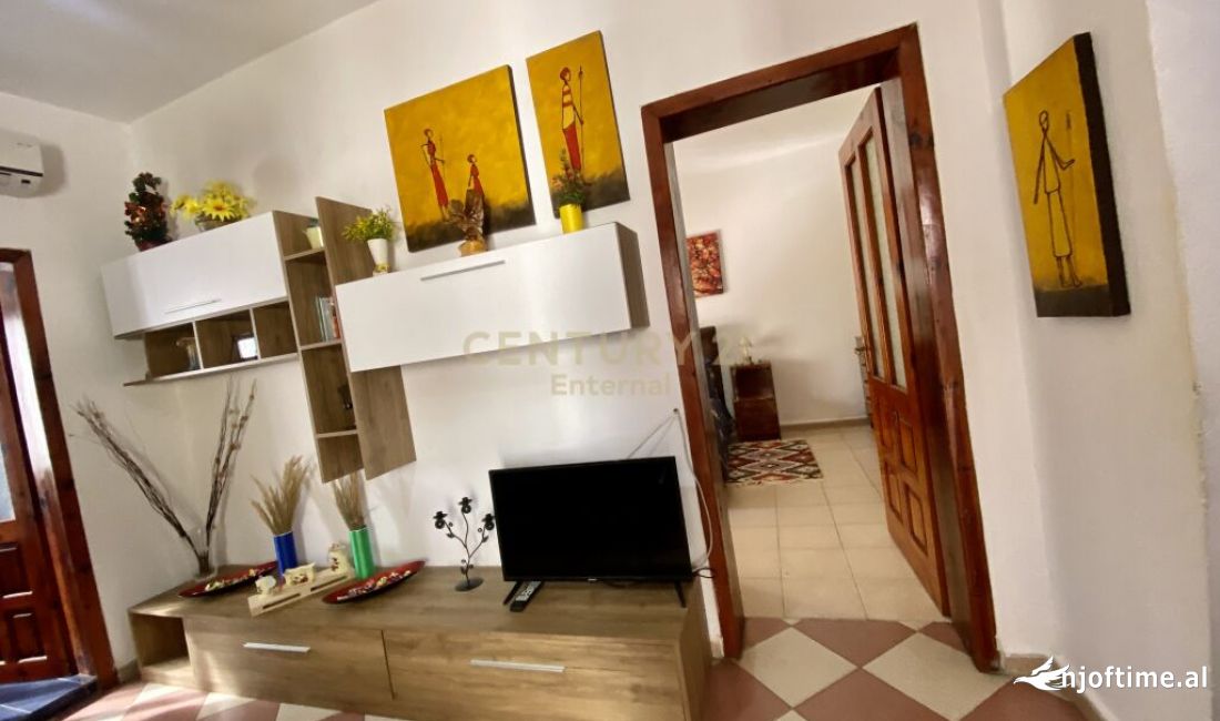 Shtepi me qera Apartament ne Tirane, 1+1, Mobilimi E mobiluar, Pagesa 580  Euro.