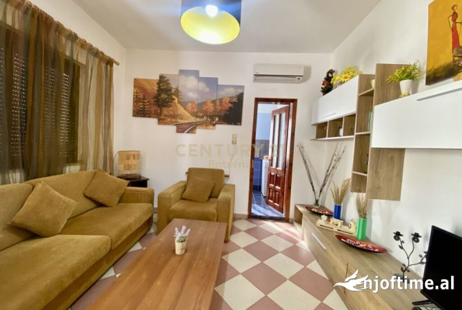 Shtepi me qera Apartament ne Tirane, 1+1, Mobilimi E mobiluar, Pagesa 580  Euro.
