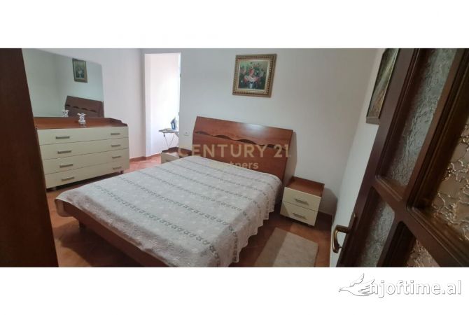 Shtepi me qera 2+1 ne Tirane - 600 Euro