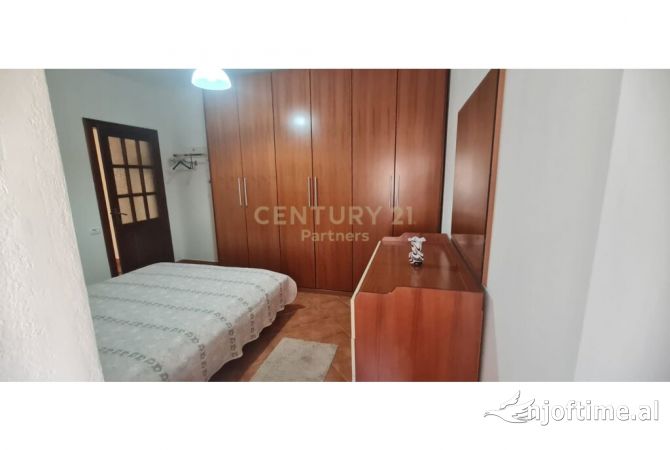 Shtepi me qera Apartament ne Tirane, 2+1, Mobilimi E mobiluar, Pagesa 600  Euro.