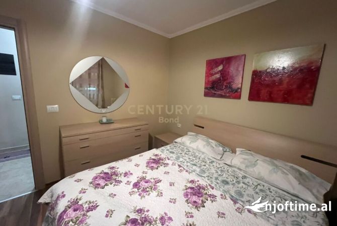 Shtepi me qera Apartament ne Tirane, 2+1, Mobilimi E mobiluar, Pagesa 700  Euro.