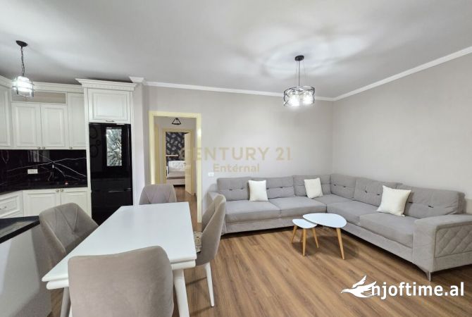 Shtepi me qera Apartament ne Tirane, 2+1, Mobilimi E mobiluar, Pagesa 700  Euro.