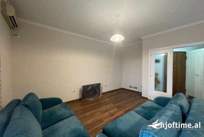 Shtepi me qera Apartament ne Tirane, 2+1, Mobilimi E mobiluar, Pagesa 1,300  Euro.