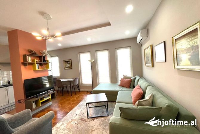 Shtepi me qera 2+1 ne Tirane - 800 Euro