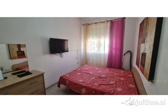 Shtepi ne shitje Apartament ne Tirane, 2+1, Mobilimi E mobiluar, Pagesa 110,000  Euro.