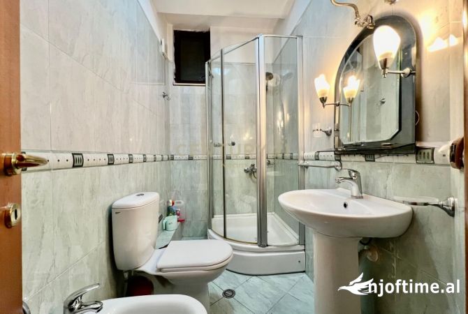 Shtepi me qera Apartament ne Tirane, 1+1, Mobilimi E mobiluar, Pagesa 500  Euro.