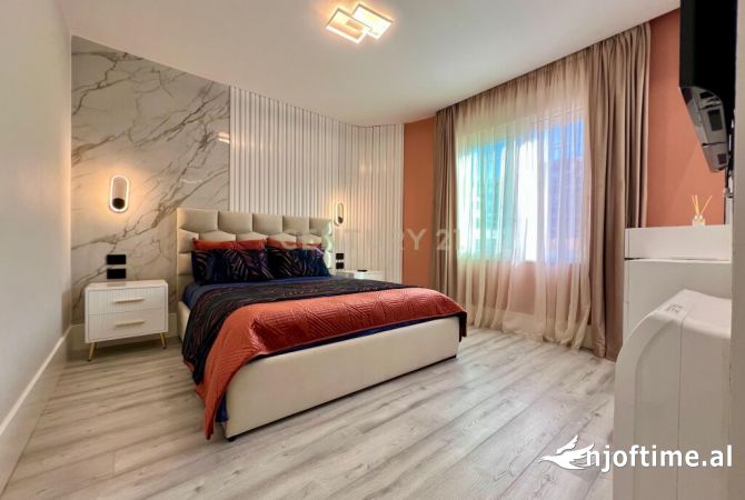 Shtepi me qera Apartament ne Tirane, 2+1, Mobilimi E mobiluar, Pagesa 2,300  Euro.