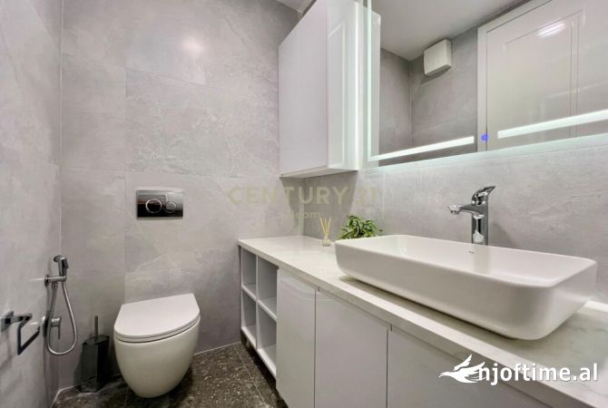 Shtepi me qera Apartament ne Tirane, 2+1, Mobilimi E mobiluar, Pagesa 2,300  Euro.
