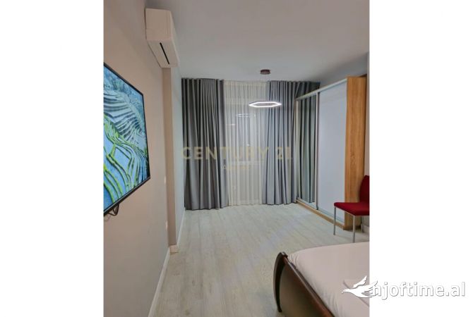 Shtepi ne shitje Apartament ne Tirane, 2+1, Mobilimi E mobiluar, Pagesa 270,000  Euro.